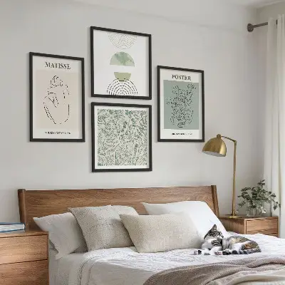 Moderní sada obrazů s motivem minimalistických rostlinných linií