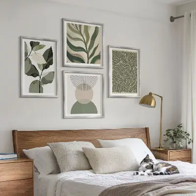 Moderní sada obrazů s abstraktními geometrickými tvary listů