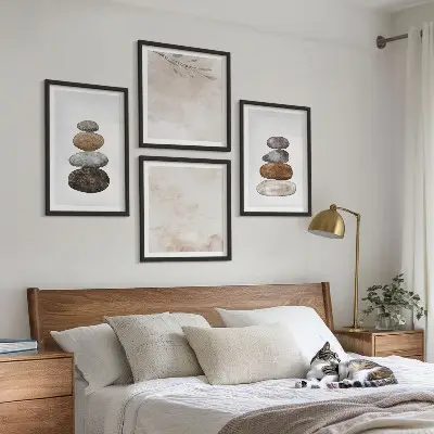 Dekorativní sada obrazů s motivem malovaných kamenných hromad v boho stylu