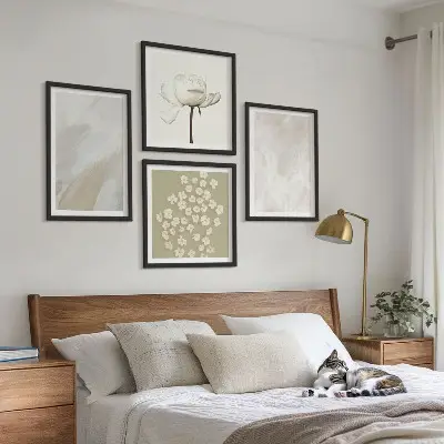 Moderní sada obrazů s motivem květin v módním boho stylu s texturou