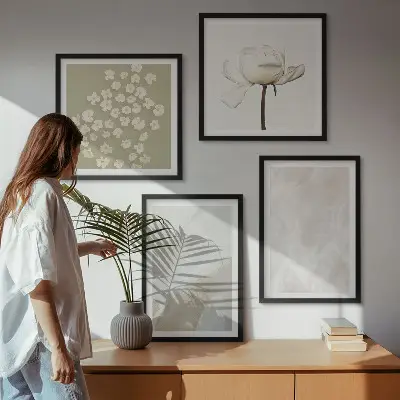 Moderní sada obrazů s motivem květin v módním boho stylu s texturou