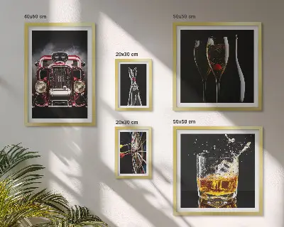 Sada obrazů do ložnice se stylovými retro motivy aut a nápojů