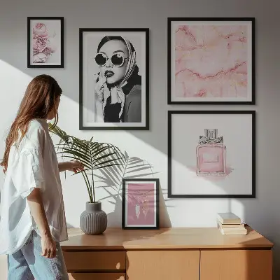 Poliptyk v rámu stylové akcenty v růžové barvě