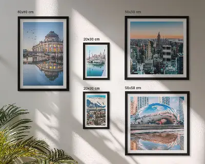Poliptyk v rámu městské krajiny s architekturou a přírodou