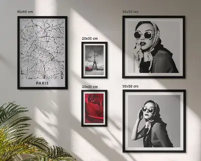 Sada obrazů do ložnice stylové akcenty pařížské módy