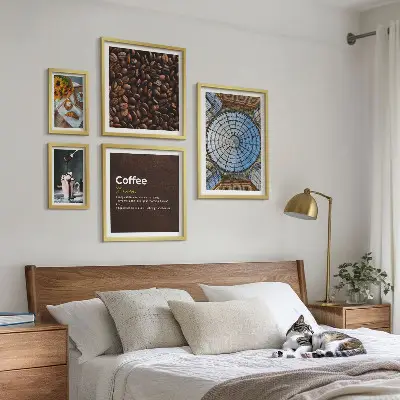 Poliptyk v rámu kávové sladkosti v rustikálním stylu