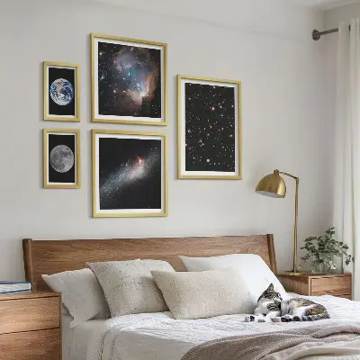 Kosmické krajiny galaxie poliptyk v rámu