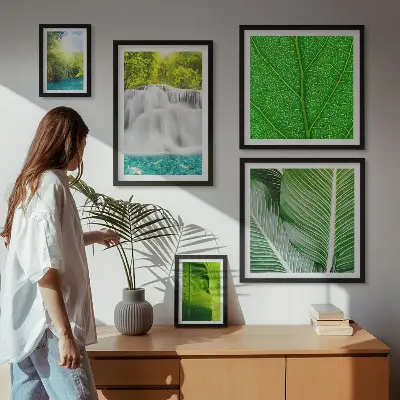 Sada obrazů do ložnice tropické palmové vodopády