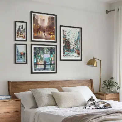 Sada obrazů do ložnice moderní městské scenérie