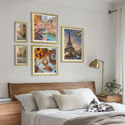 Sada obrazů do ložnice atmosférické výhledy na kavárnu