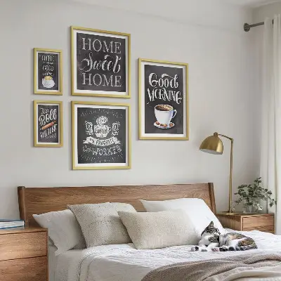 Sada obrazů do ložnice s motivem rustikální kávy