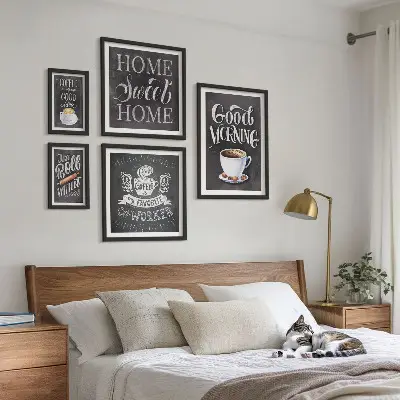 Sada obrazů do ložnice s motivem rustikální kávy