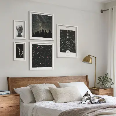 Sada obrazů do ložnice kosmické inspirace s galaxií