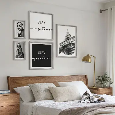 Sada obrazů do ložnice stylová pařížská móda