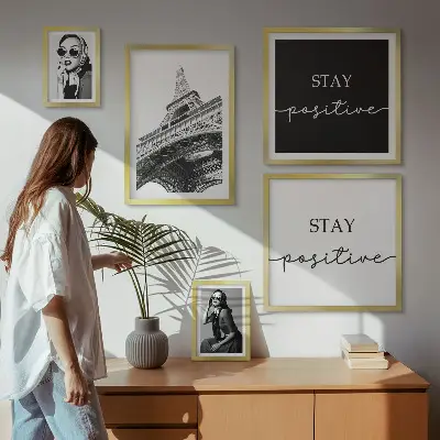 Sada obrazů do ložnice stylová pařížská móda