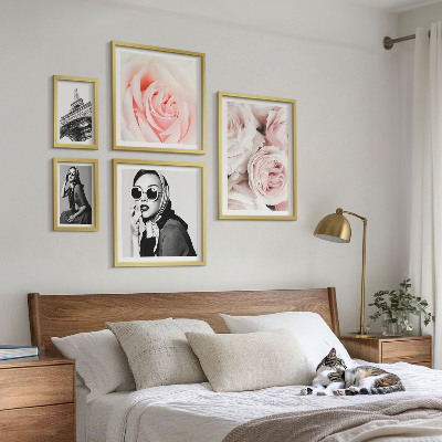 Sada obrazů do ložnice Stylové a elegantní portréty růží