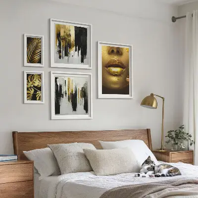 Polyptych v rámu s motivem glamour rostlin a tváří