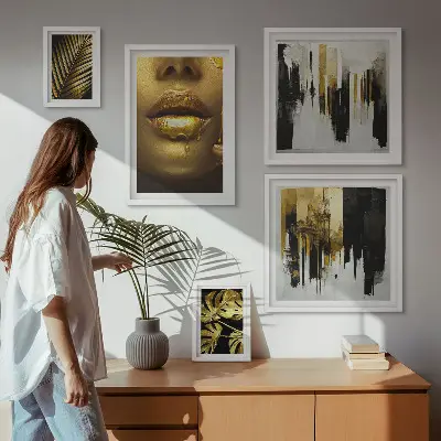 Polyptych v rámu s motivem glamour rostlin a tváří