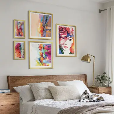 Sada obrazů do ložnice barevné abstraktní portréty