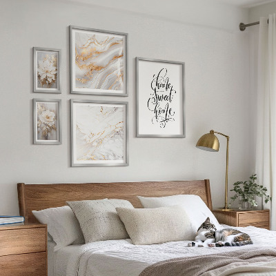 Sada obrazů do ložnice Stylový květinový mramorový interiér