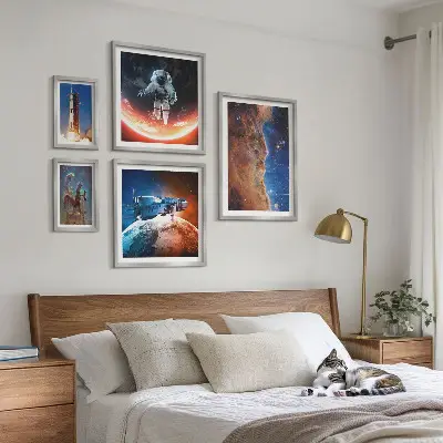 Vesmírné cestování galaxií poliptyk v rámu