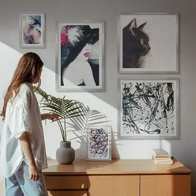 Stylové abstraktní portréty poliptyk v rámu