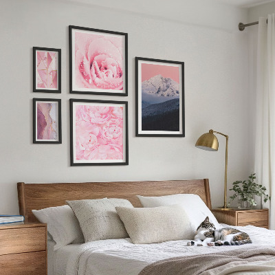 Sada obrazů do ložnice Růžové krajiny moderní květiny