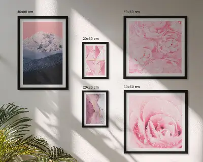Moderní obrazy do ložnice růžové krajiny s květinami