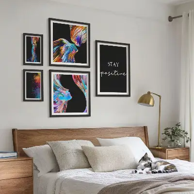 Barevné pozitivní abstrakce poliptyk v rámu