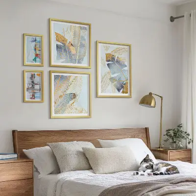 Moderní rostlinné motivy poliptyk v rámu