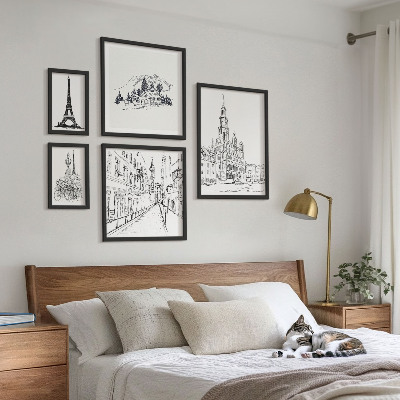 Sada obrazů do ložnice Stylové architektonické ilustrace