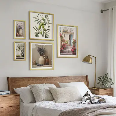 Sada obrazů do ložnice stylové interiéry s motivem květin a ovoce