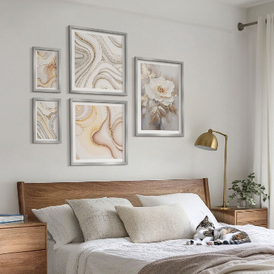 Sada obrazů do ložnice Květinové motivy abstraktní elegance