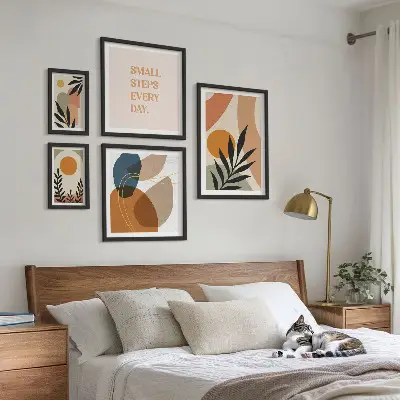Sada obrazů do ložnice stylová abstraktní grafika s motivem rostlin