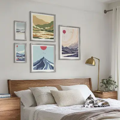 Abstraktní horské krajiny v rámu jako polyptych