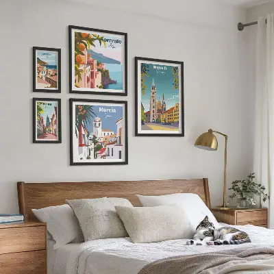 Sada obrazů do ložnice s motivem architektury evropských měst