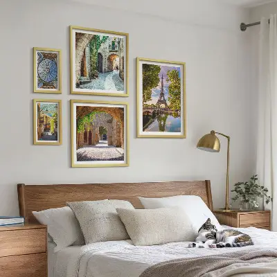 Sada obrazů do ložnice okouzlující výhledy na evropská města