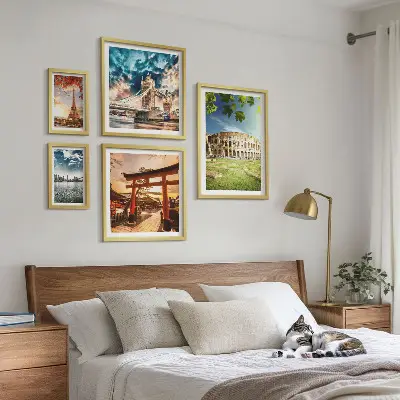 Ikony světové architektury poliptyk v rámu