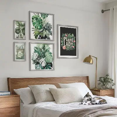Sada obrazů do ložnice v boho stylu s motivem zelených rostlin