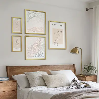 Formy krásy, siluety linií poliptyk v rámu