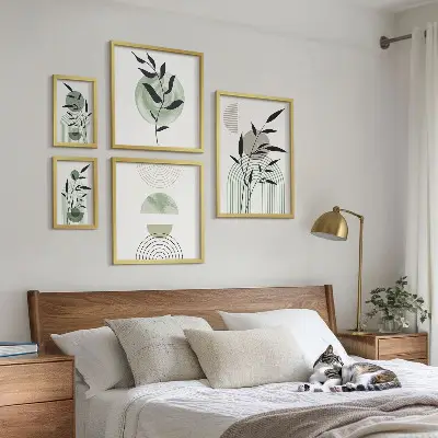 Stylová grafika rostlin v rámu jako polyptych