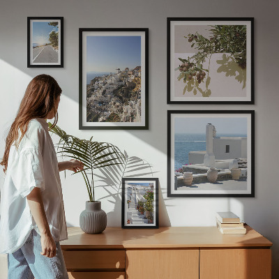 Sada obrazů do ložnice Malebné výhledy na Santorini