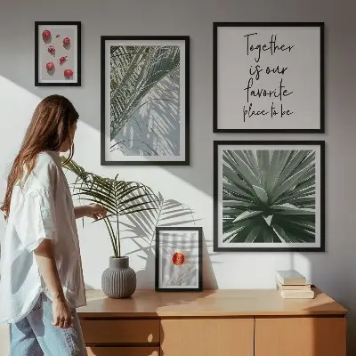 Poliptyk v rámu s motivem boho stylu, rostlin, ovoce a tropické přírody
