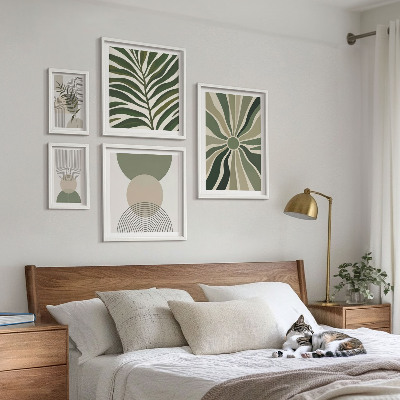 Sada obrazů do ložnice Stylová grafika se zelení