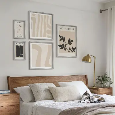 Sada obrazů do ložnice stylová abstraktní grafika s motivem rostlin