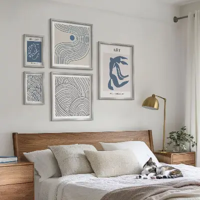 Sada obrazů do ložnice abstraktní moderní linie
