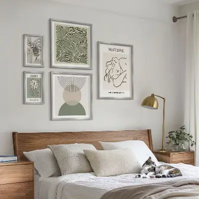 Sada obrazů do ložnice minimalistické rostlinné kompozice