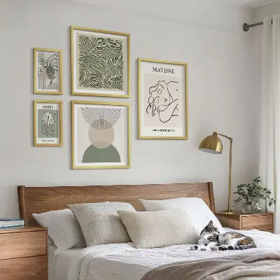Sada obrazů do ložnice minimalistické rostlinné kompozice