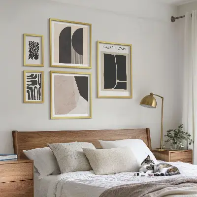 Sada obrazů do ložnice stylová minimalistická grafika