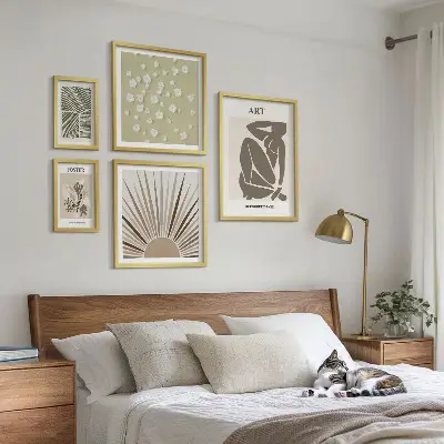 Sada obrazů do ložnice stylová abstraktní grafika rostlin